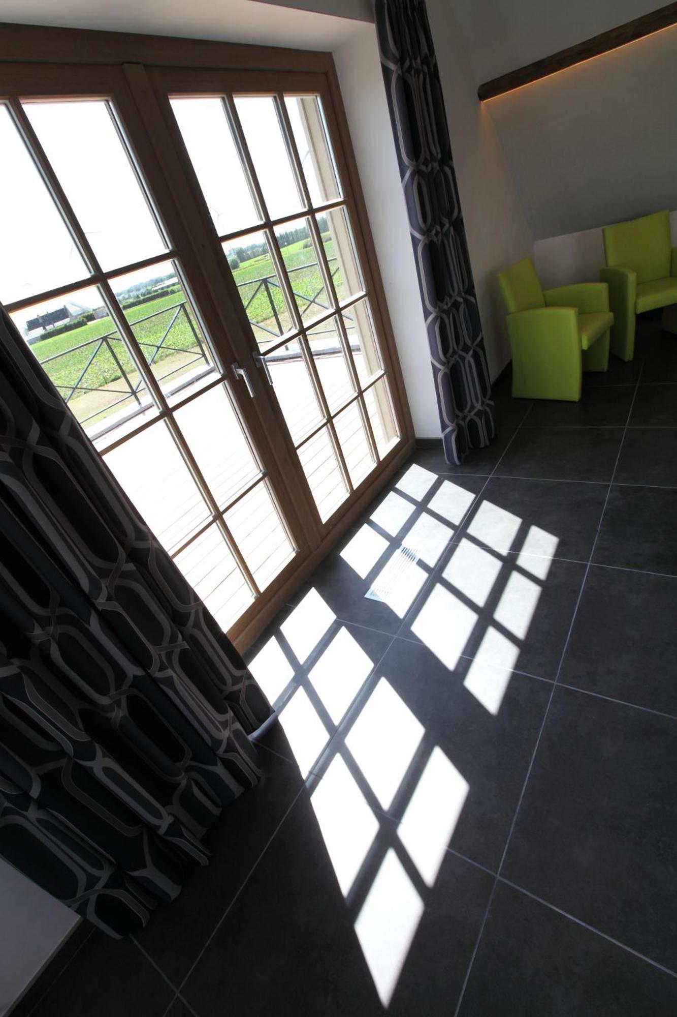 B&B Back2Front Boezinge Номер фото
