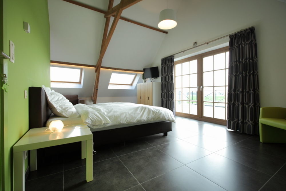 B&B Back2Front Boezinge Экстерьер фото