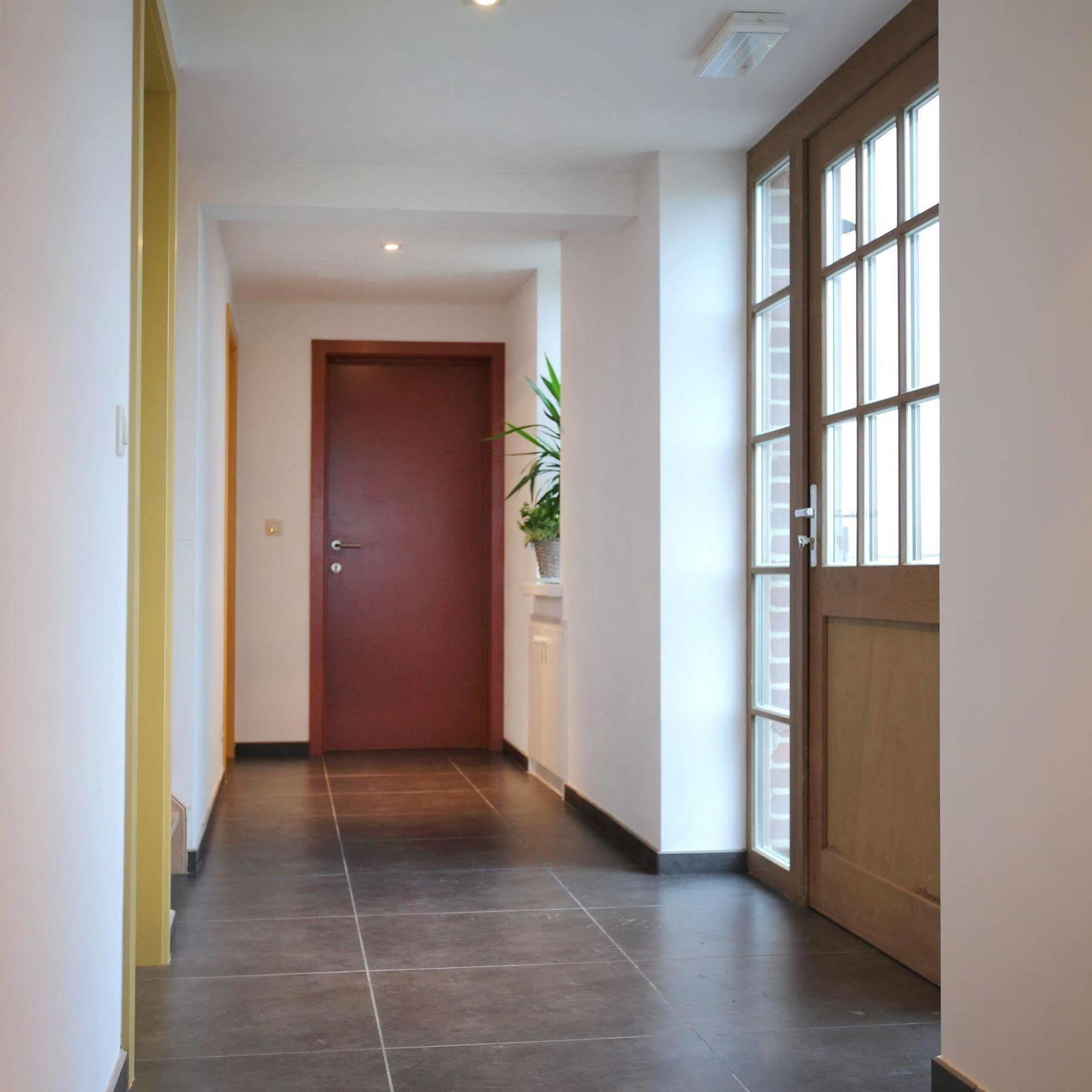 B&B Back2Front Boezinge Экстерьер фото